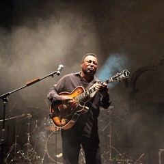 George Benson live a Trani