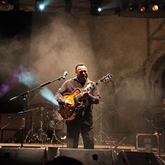 George Benson live a Trani