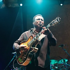 George Benson live a Trani