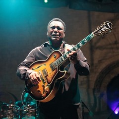 George Benson live a Trani