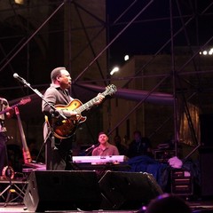 George Benson live a Trani