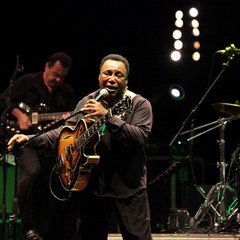 George Benson live a Trani