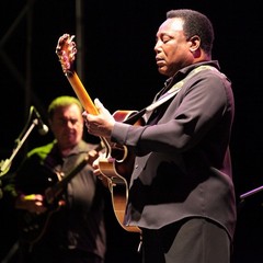 George Benson live a Trani