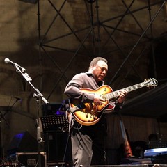 George Benson live a Trani