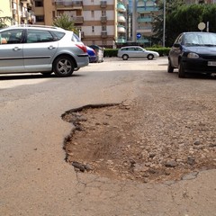 Buche stradali in via Alcide de Gasperi