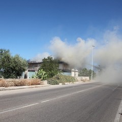 In fiamme i pannelli solari di una villa a Matinelle