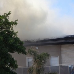 In fiamme i pannelli solari di una villa a Matinelle