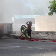 In fiamme i pannelli solari di una villa a Matinelle