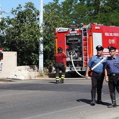 In fiamme i pannelli solari di una villa a Matinelle