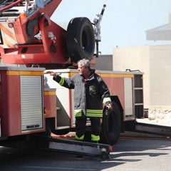 In fiamme i pannelli solari di una villa a Matinelle