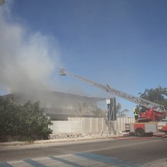 In fiamme i pannelli solari di una villa a Matinelle