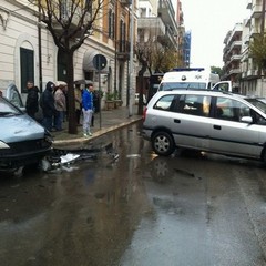 Incidente stradale fra corso Imbriani e via De Cuneo