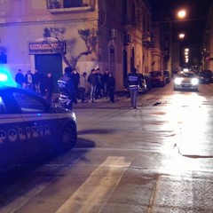 Sorpasso azzardato sul corso: due auto si scontrano all'incrocio con via Maiorano