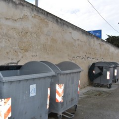 Raccolta differenziata dell'umido all'interno del cimitero di Trani