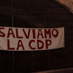 Celebrazione in Cattedrale, protestano i lavoratori del Don Uva