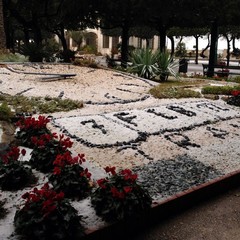 Maltempo a Trani, neve e ghiaccio sulle strade