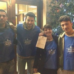 Raccolta alimentare organizzata dal gruppo Giovani x Giovani nei supermercati di Trani