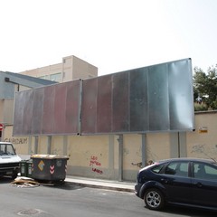 Rimozione dei cartelli pubbliciari 6x3 in corso Regina Elena