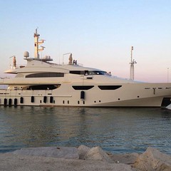 Saramour nel porto di Trani