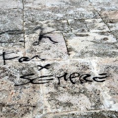 Nuovo atto vandalico contro la Cattedrale di Trani