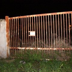 Sigilli alla vecchia fabbrica a Pozzopiano