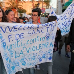 Gli studenti di Trani in marcia contro la violenza