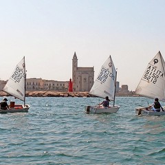 La Lega Navale di Trani ospita 5 velisti croati