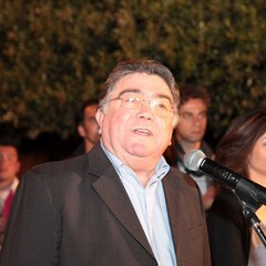 Comizio di Roberto Visibelli e Forza Trani