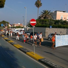 Manifestazione in difesa del mare di Trani