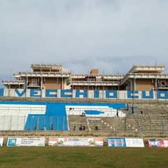 Pitturazione gradinata dello stadio di Trani