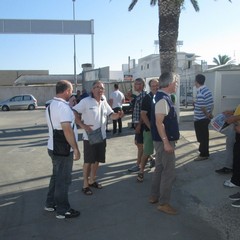 Sciopero Amiu, mezzi fermi presso la sede di via Barletta