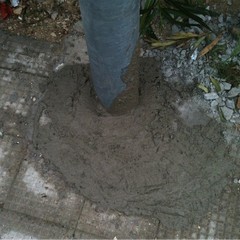 Cartelloni abusivi tra via Falcone e via Borsellino