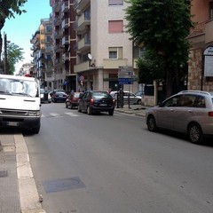 Si installano paline pubblicitarie tra via Istria e corso Imbriani