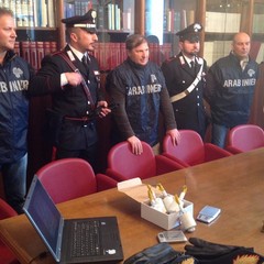 Spaccio, conferenza stampa dei Carabinieri