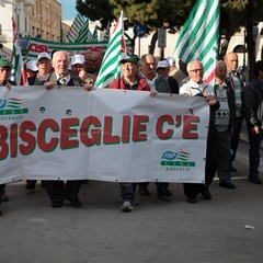 Corteo dei sindacati a Trani