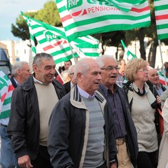 Corteo dei sindacati a Trani