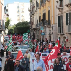 Corteo dei sindacati a Trani