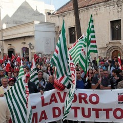 Corteo dei sindacati a Trani