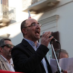 Corteo dei sindacati a Trani