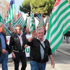 Corteo dei sindacati a Trani