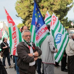 Corteo dei sindacati a Trani