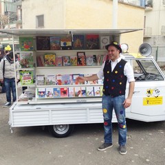 BiblioApeCar alla scuola Petronelli di Trani