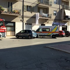 Uomo bloccato in ascensore