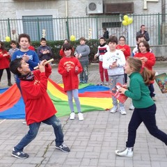 BiblioApeCar alla scuola Petronelli di Trani