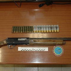 Il fucile ritrovato in zona Boccadoro