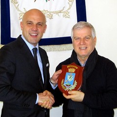 Il sindaco Gigi Riserbato con Vittorio Somma
