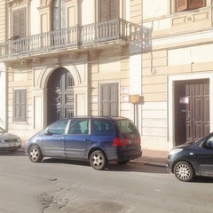 Parcheggi e fantasia, un malcostume tranese da debellare