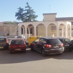 Parcheggi e fantasia, un malcostume tranese da debellare