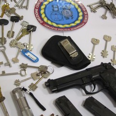 Le armi sequestrate dalla Polizia