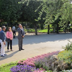 Il prefetto Minerva in visita alla villa comunale